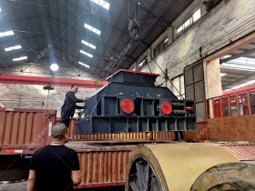 2PG1200X800對輥猎奇软件發往新疆喀什石英石製沙
